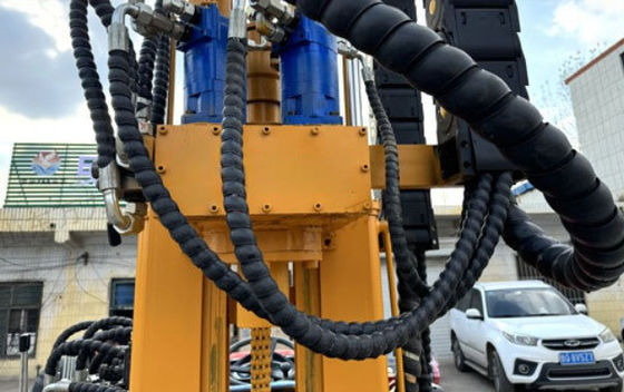XDEM WL200D 50Hp Τρακτόρας τοποθετημένος 220m Well Drilling Machine με ευελιξία Υδραυλική υδραυλική τρυπαντή