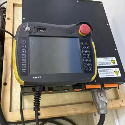 Ωφέλιμο φορτίο 10kg, Εμβέλεια 1700mm, Βραχίονας Βιομηχανικού Ρομπότ 6 Αξόνων, Αυτόματη Συγκόλληση MIG από ανοξείδωτο χάλυβα, Ρομποτικός Βραχίονας Συγκόλλησης 6 αξόνων