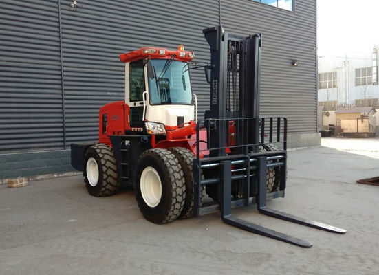 5.5ton τετράτροχο Forklift Drive, 25km/H όλο τηλεσκοπικό Forklift εκτάσεων
