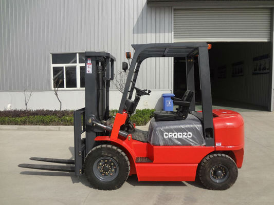 Μπροστινό Forklift φορτωτών μηχανημάτων διοικητικών μεριμνών YTO 2250rpm 2t